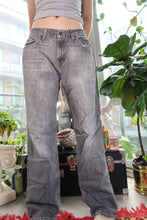 Load image into Gallery viewer, Vintage Bullhead Acid Wash Denim Jeans
