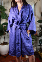 Load image into Gallery viewer, Vintage Purple Floral Jacquard Satin Robe

