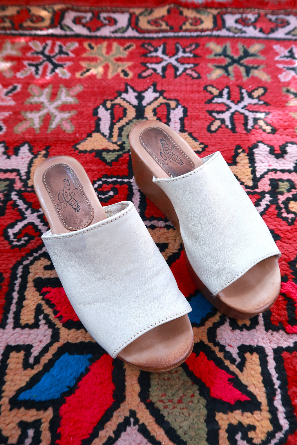 Freebird Loveland Cream Leather Platform Slide Shoes