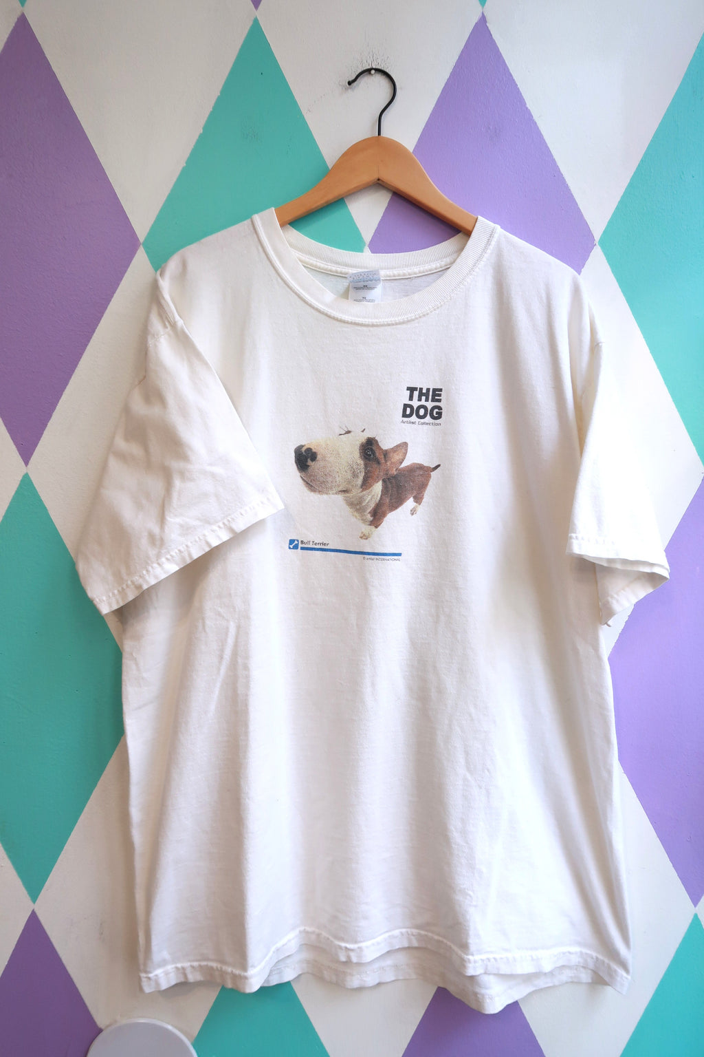 White vintage 2000s Elektra Vintage Bull Terrier graphic T-shirt featuring a bold dog illustration on the front.