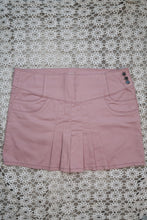 Load image into Gallery viewer, Vintage 2000s Gap Dusty Pink Pleated Mini Skirt by Gap Jeans
