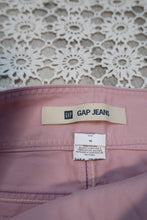 Load image into Gallery viewer, Vintage 2000s Gap Dusty Pink Pleated Mini Skirt by Gap Jeans
