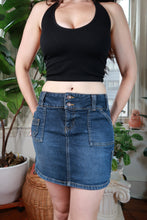Load image into Gallery viewer, Vintage Y2K Dark Wash Denim Cargo Mini Skirt with Wide Waistband
