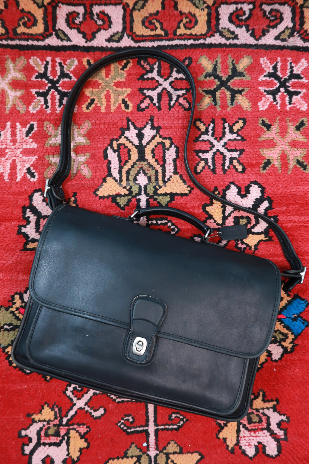 Vintage Coach Metropolitan leather shoulder messenger bag by Elektra Vintage, featuring a classic design and brown leather strap.