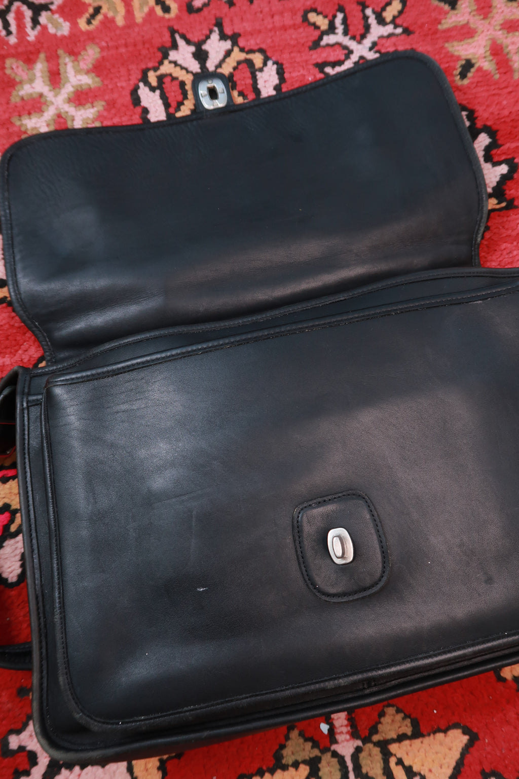 Vintage Coach Metropolitan leather shoulder messenger bag by Elektra Vintage, showing its classic design and rich leather texture.