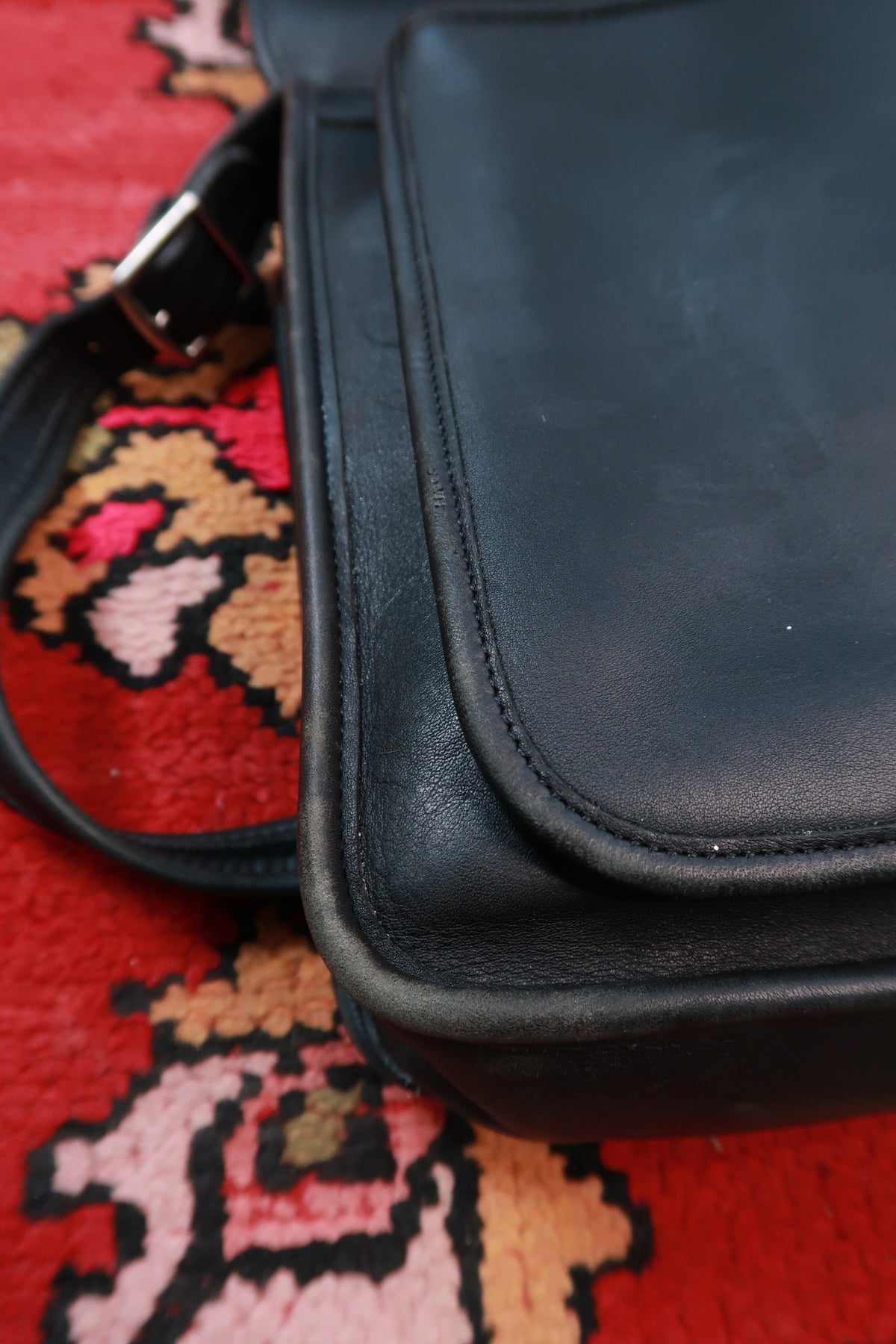 Vintage Coach Metropolitan leather shoulder messenger bag by Elektra Vintage with adjustable strap and classic design.