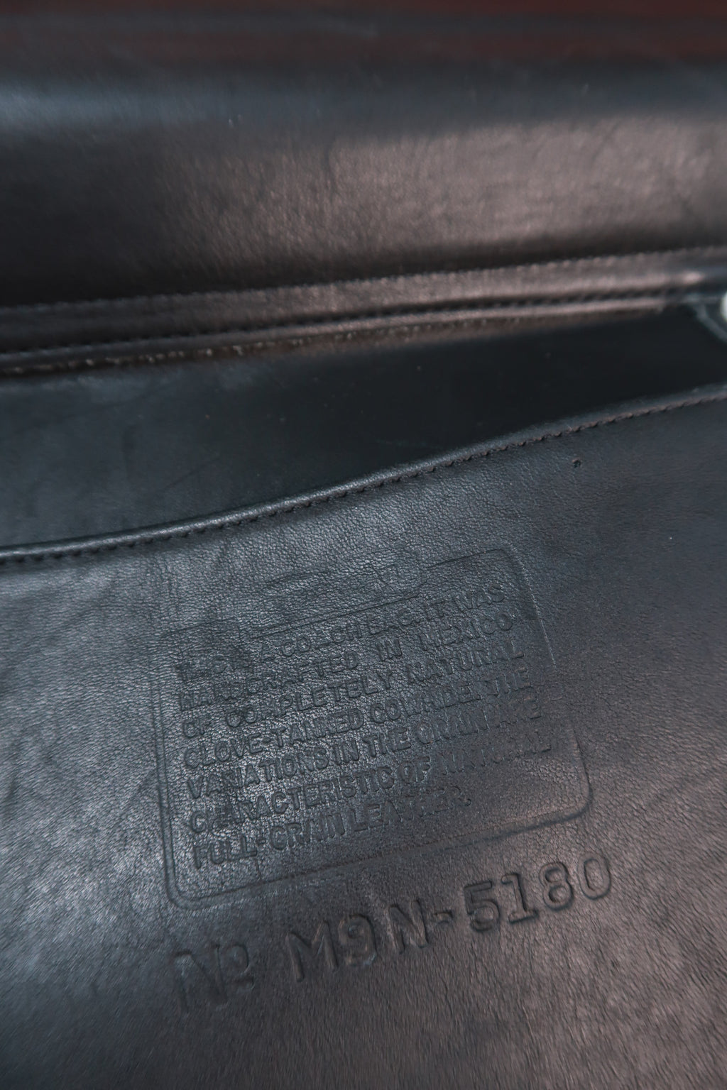Vintage Coach Metropolitan leather shoulder messenger bag with adjustable strap and classic design, by Elektra Vintage.