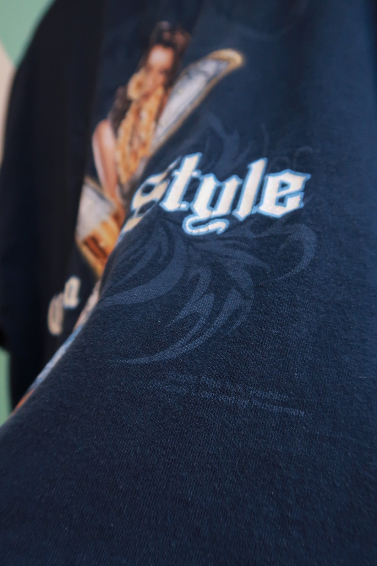 Men's vintage 2000s Corona Extra graphic T-shirt by Elektra Vintage, featuring classic Corona style design and logo.