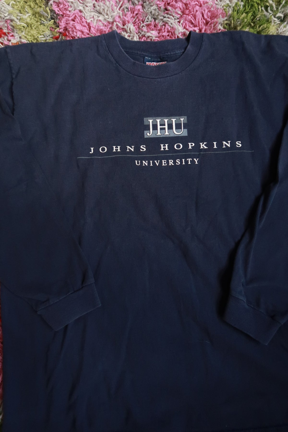 Vintage 2000s Johns Hopkins University JHU Navy Blue Long Sleeve Collegiate T-Shirt Jansport