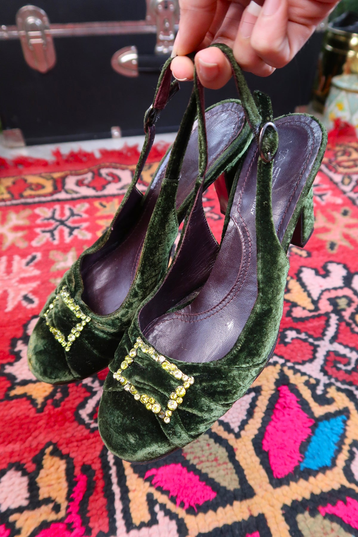 Vintage Via Spiga Green Crushed Velvet Slingback Heels – Green Rhinestone Buckle Pumps