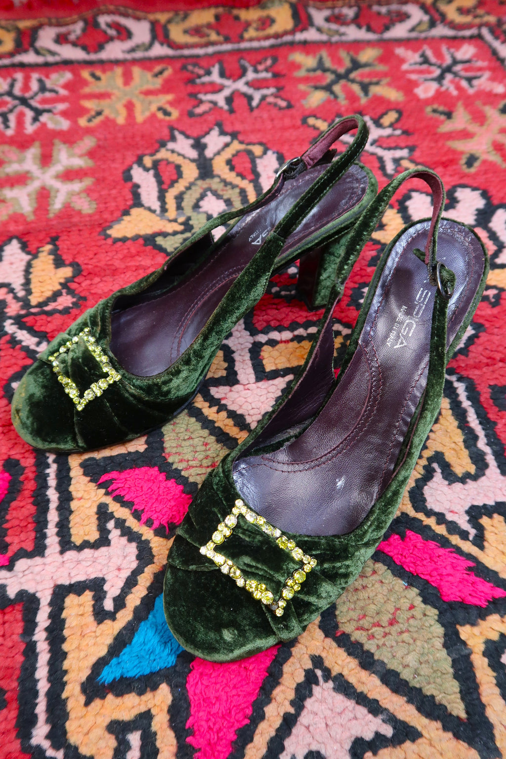Vintage Via Spiga Green Crushed Velvet Slingback Heels – Green Rhinestone Buckle Pumps