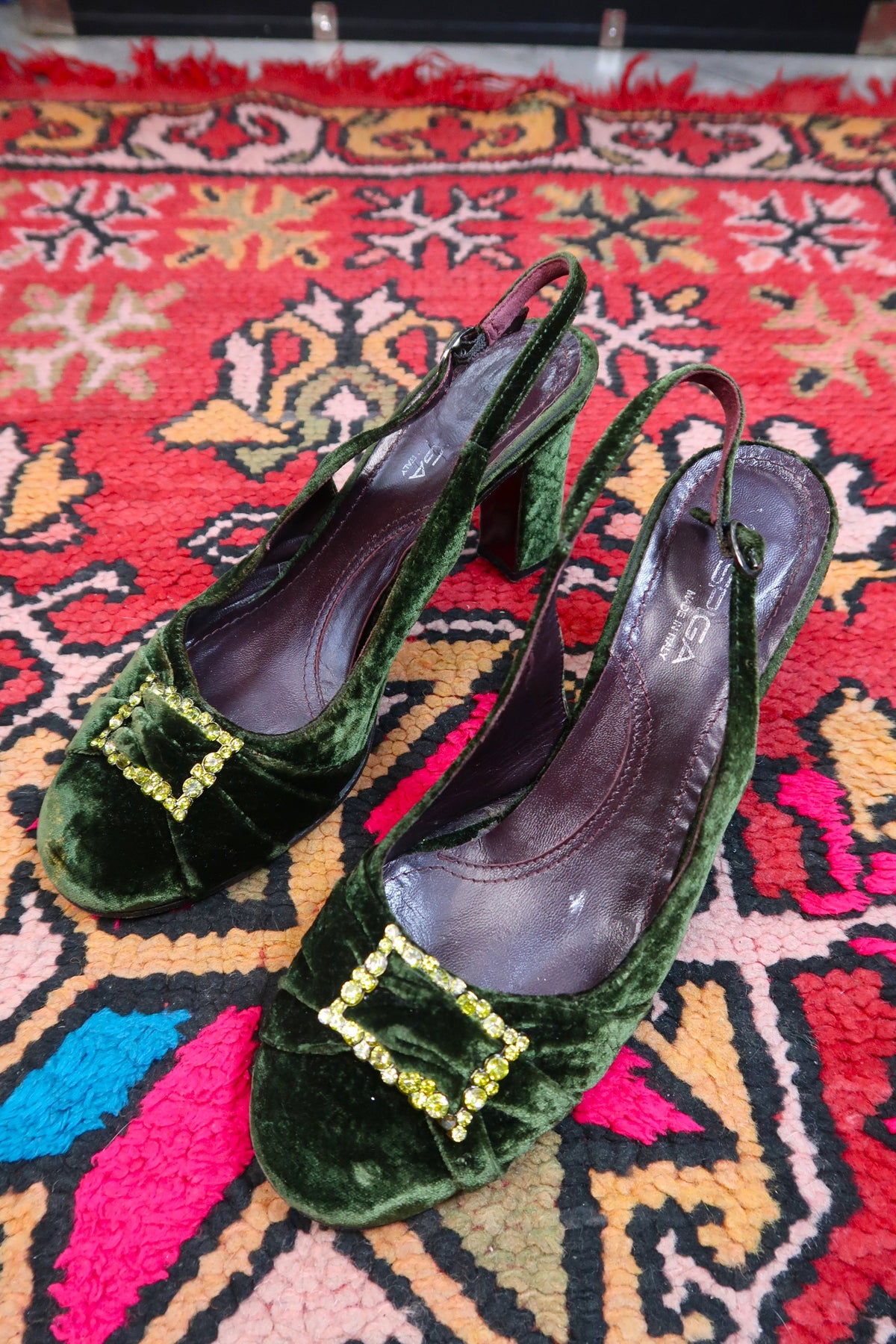 Vintage Via Spiga Green Crushed Velvet Slingback Heels – Green Rhinestone Buckle Pumps