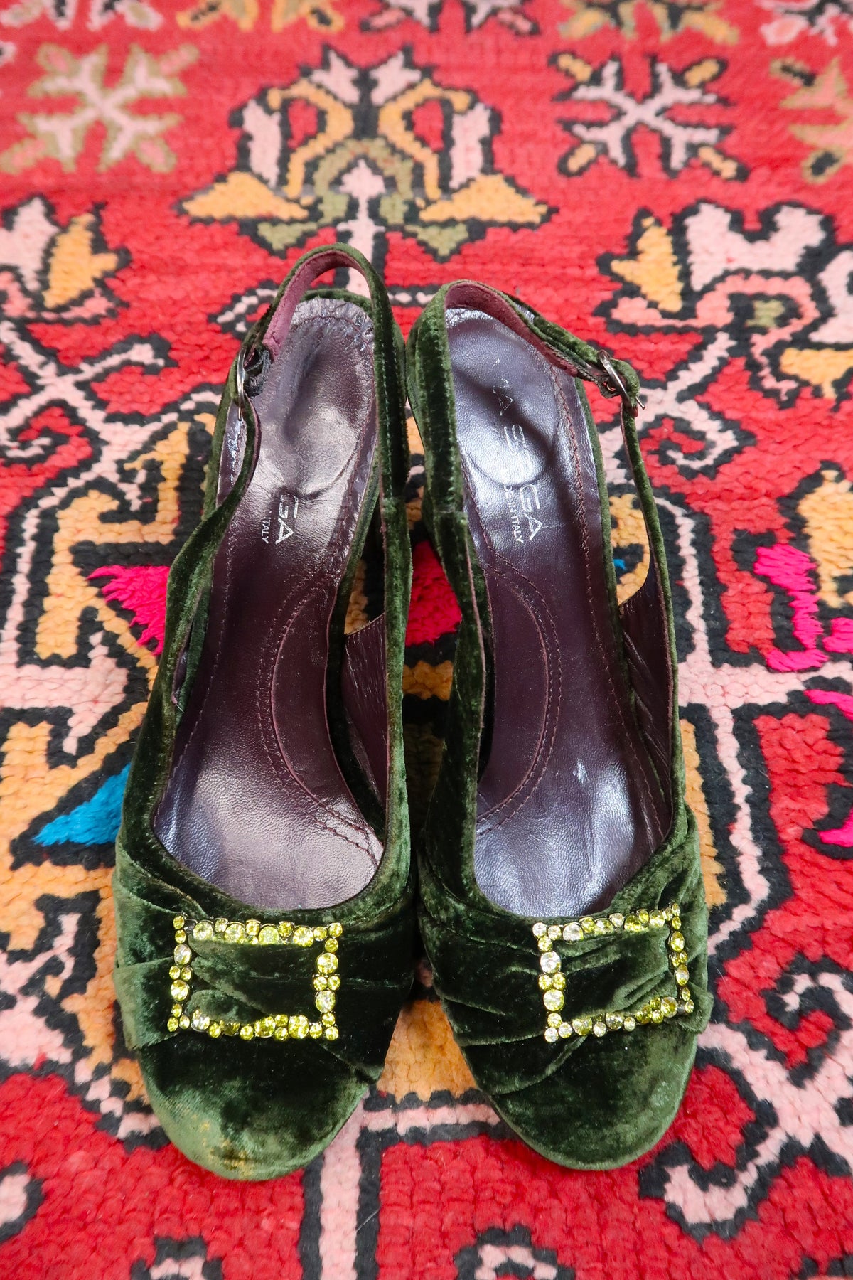 Vintage Via Spiga Green Crushed Velvet Slingback Heels – Green Rhinestone Buckle Pumps