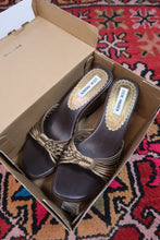 Load image into Gallery viewer, Deadstock Vintage Steve Madden Metallic Strappy Wedges – Y2K Platform Sandals
