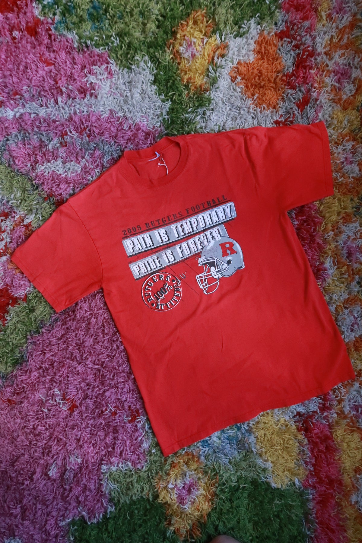 Vintage 2005 Rutgers Football Red Graphic T-Shirt Helmet Pride Is Power Tee