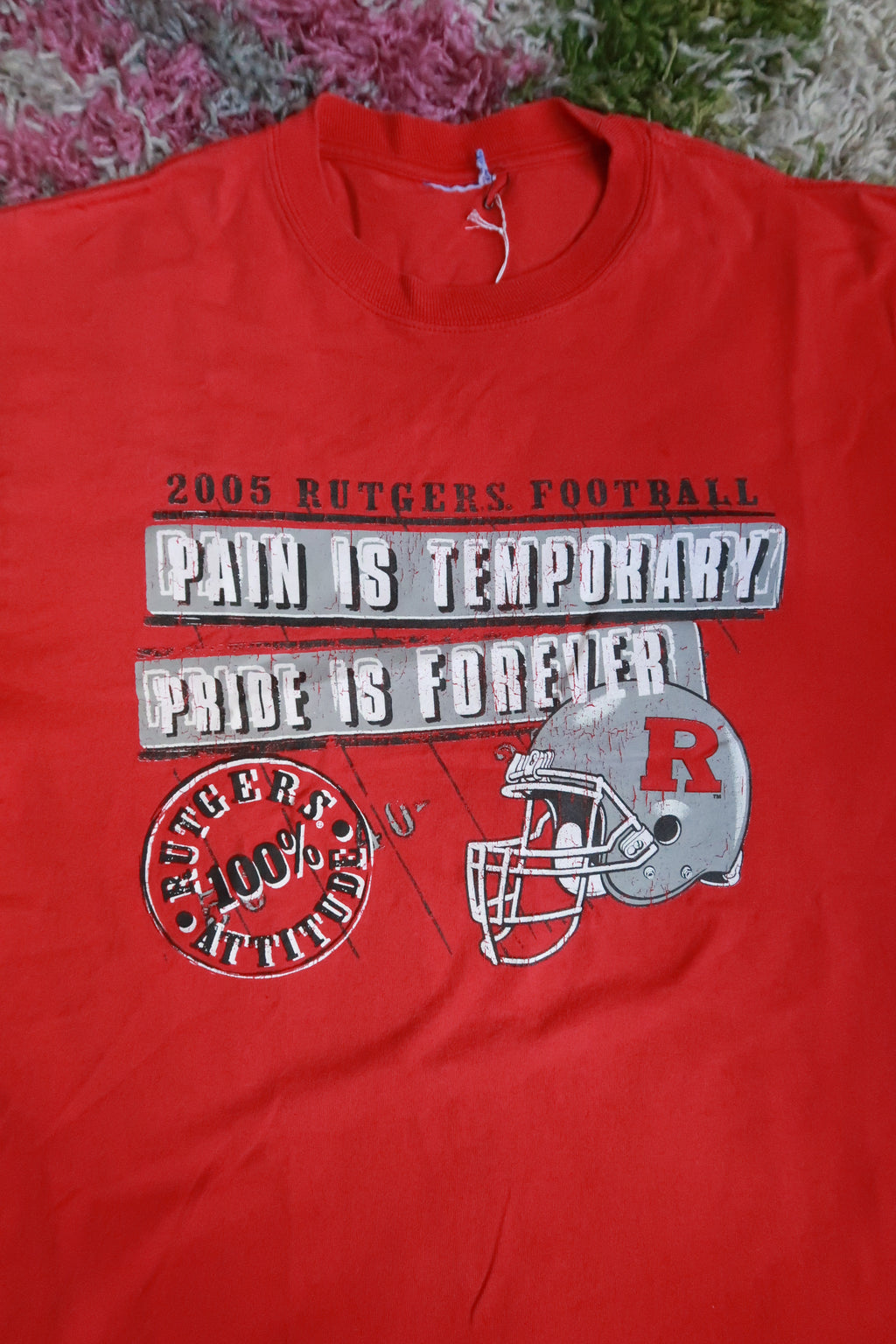 Vintage 2005 Rutgers Football Red Graphic T-Shirt Helmet Pride Is Power Tee