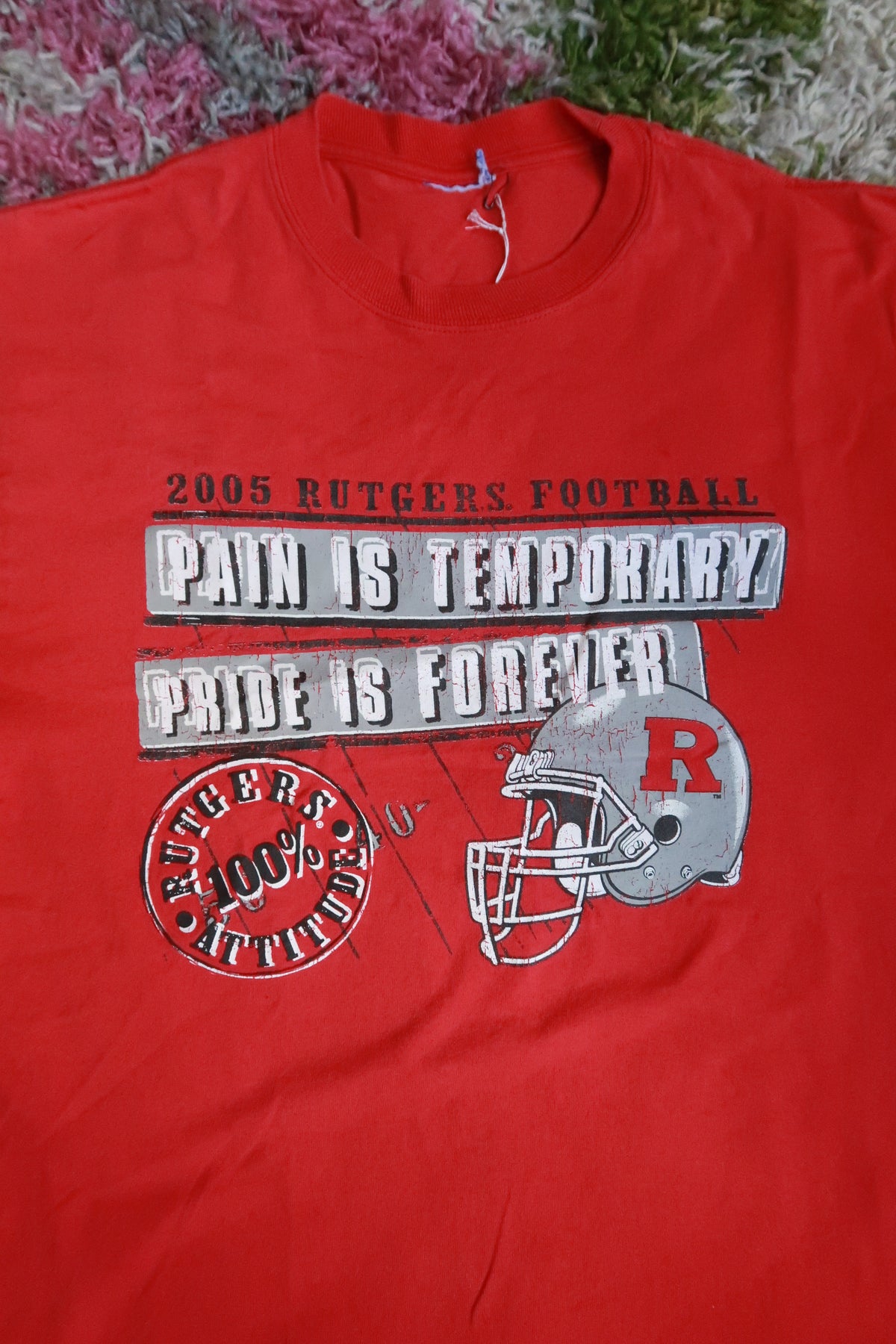 Vintage 2005 Rutgers Football Red Graphic T-Shirt Helmet Pride Is Power Tee
