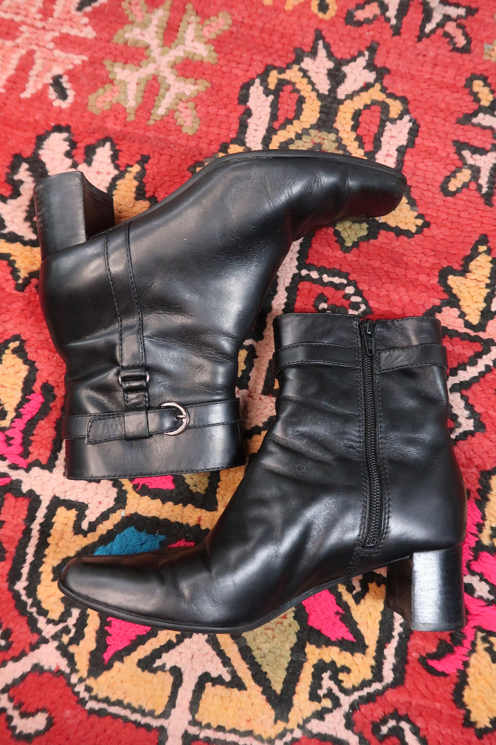 Vintage Nine West Black Leather Ankle Boots – 90s/2000s Block Heel Booties