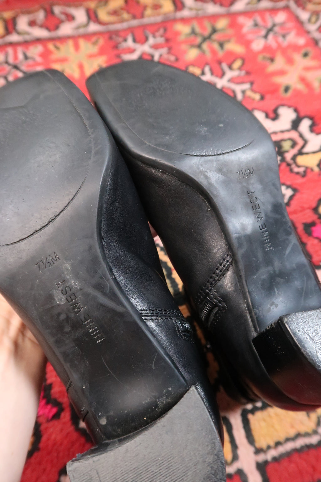 Vintage Nine West Black Leather Ankle Boots – 90s/2000s Block Heel Booties