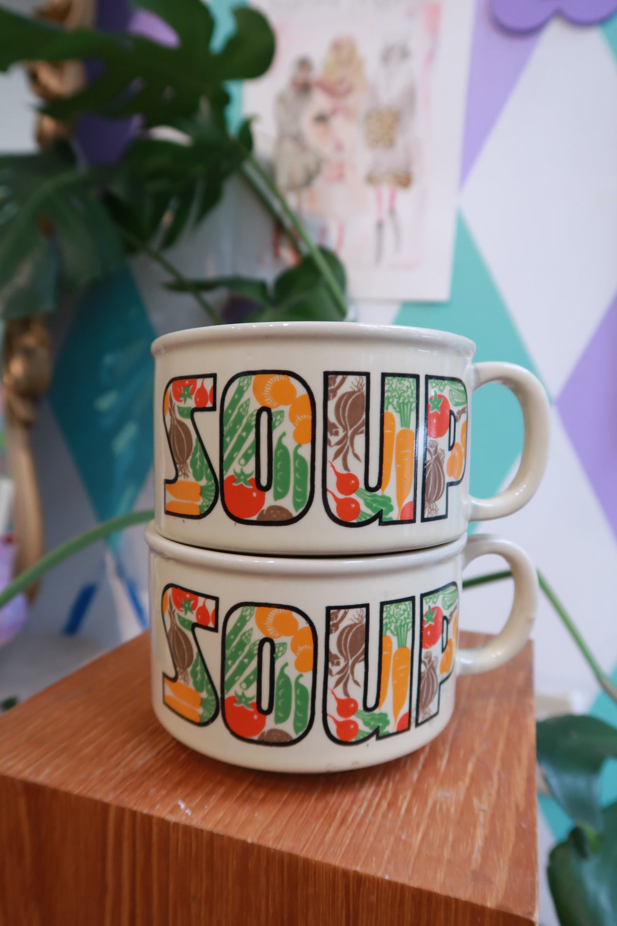 Vintage vegetable "SOUP" mug set by Elektra Vintage featuring retro vegetable graphic soup bowls with handles
