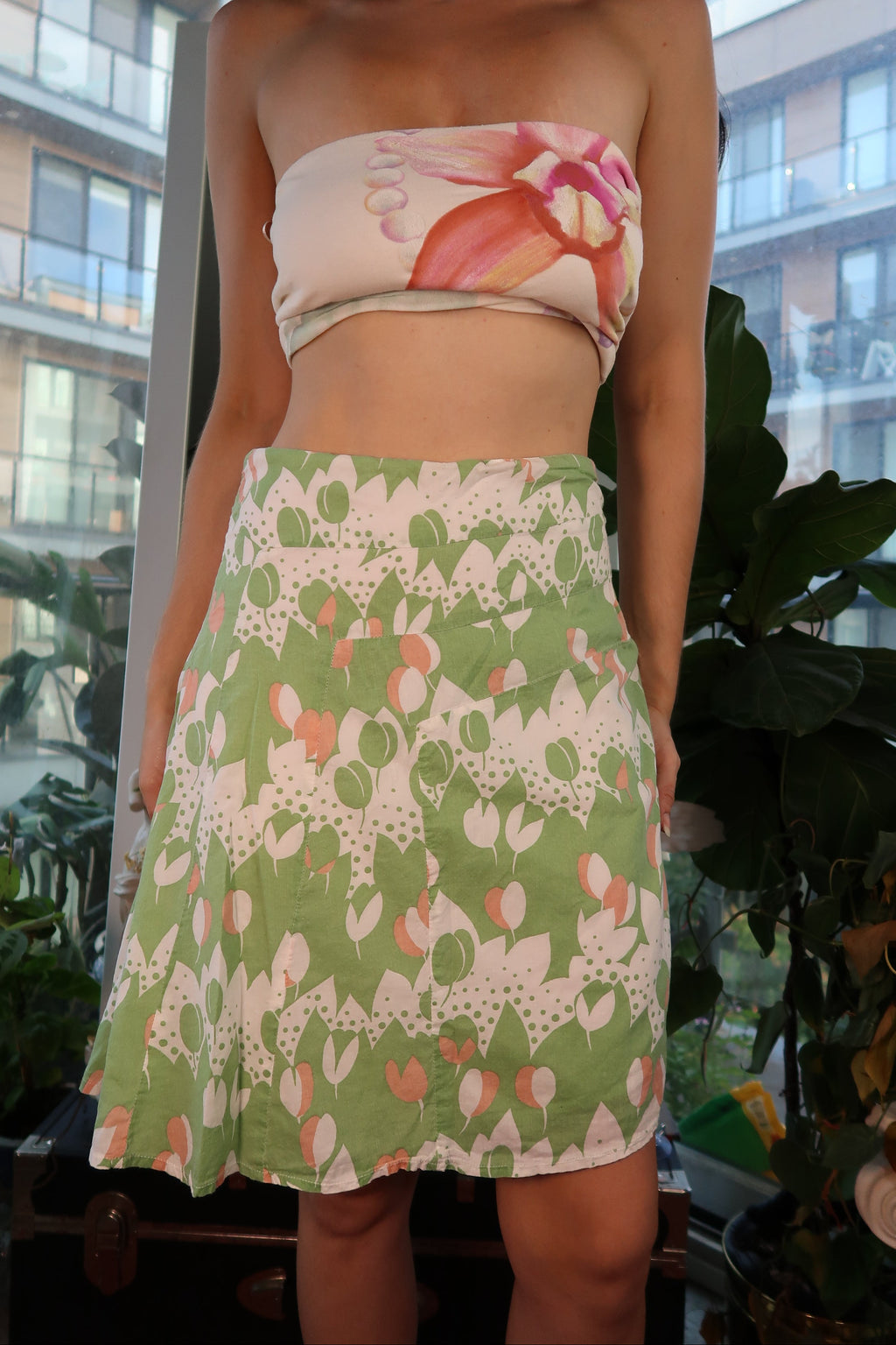 Vintage Y2K Forever 21 Green and Pink Tulip Print Skirt