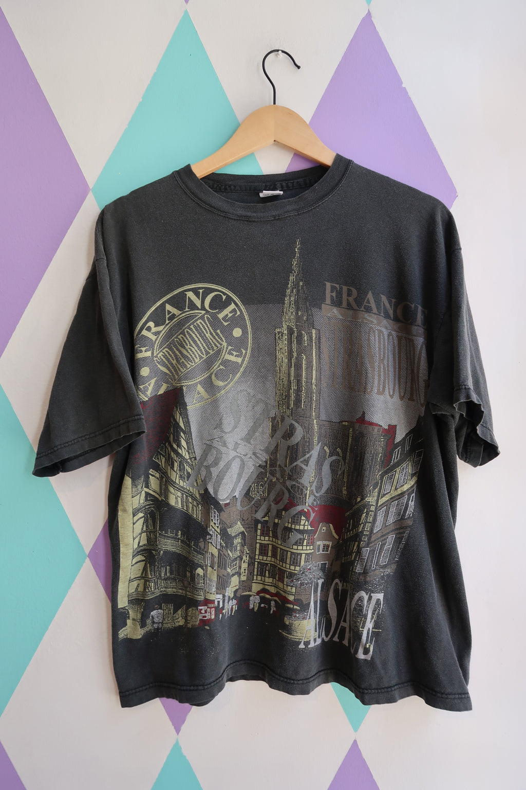 Vintage Strasbourg France Graphic T-Shirt – Alsace Travel Souvenir Tee