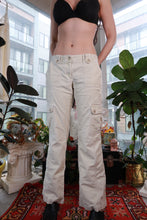 Load image into Gallery viewer, Women's vintage cream corduroy cargo pants with low-rise, straight-leg fit, Y2K style by Elektra Vintage.
