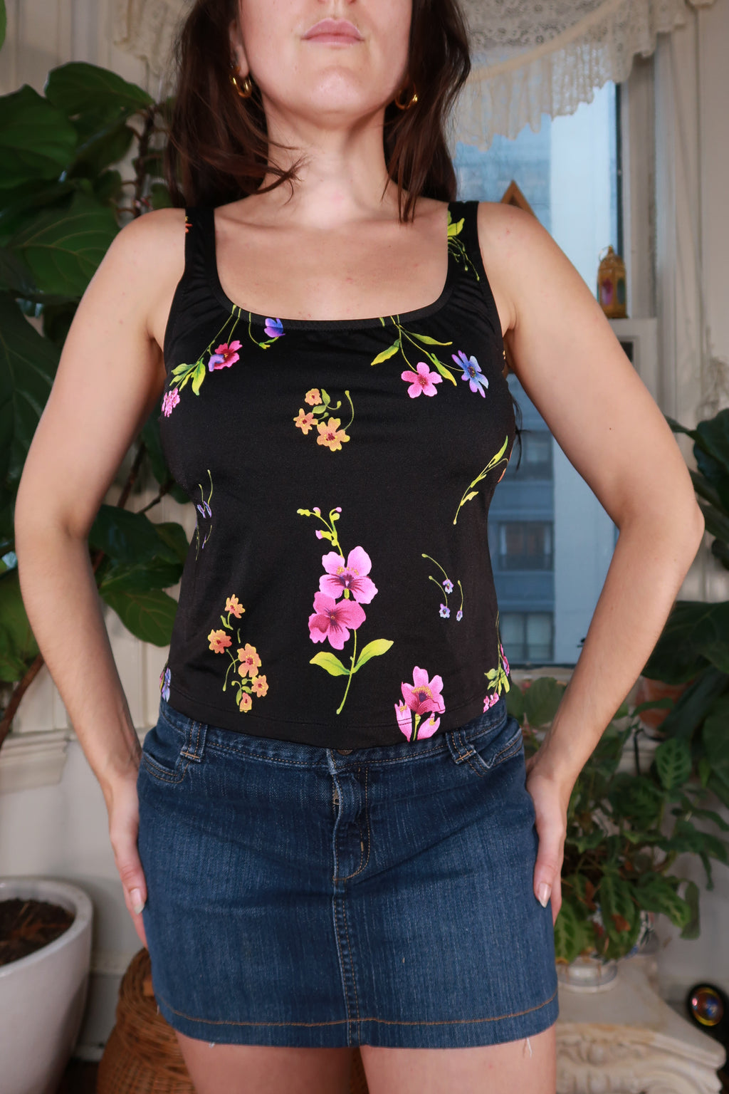 Vintage Black Floral Scoop Neck Tank Top
