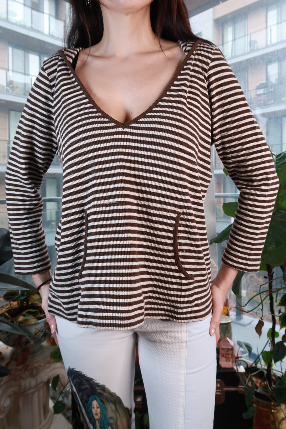 Vintage Brown & Cream Striped Knit Top – Y2K Ribbed V-Neck Long Sleeve
