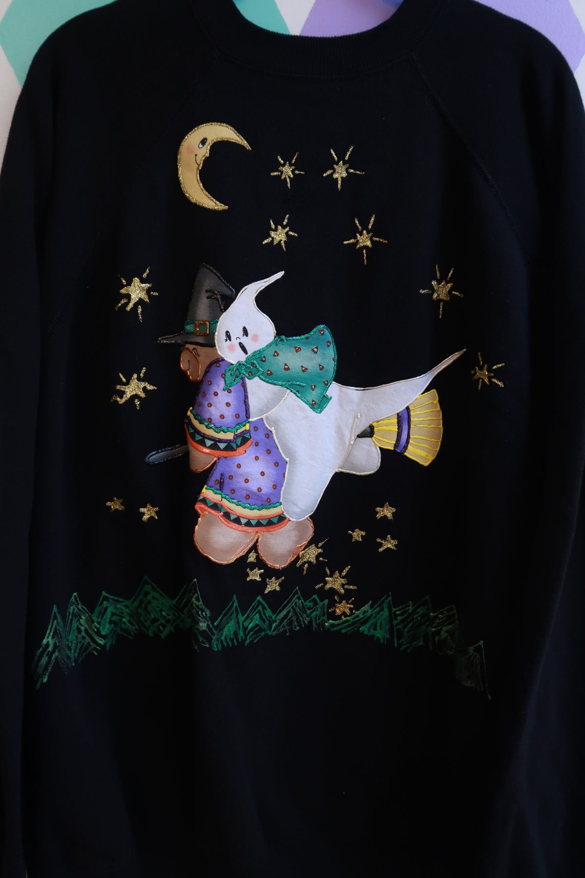 Vintage Halloween Witch & Ghost Graphic Sweatshirt