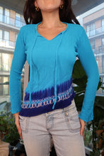 Load image into Gallery viewer, Vintage 2000s Blue Crepe Tie-Dye Top with Asymmetrical Hem
