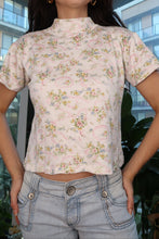 Load image into Gallery viewer, Vintage 90s White Floral Mock Neck Baby Tee with Pink Ribbon Floral Print - Elektra Vintage
