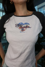 Load image into Gallery viewer, Vintage 2000s New York Mets Heart Logo Raglan Baby Tee
