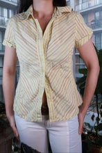 Load image into Gallery viewer, Elektra Vintage vintage 2000s butter yellow pinstripe fitted button-up blouse for women, showing the front view with collar and long sleeves.
