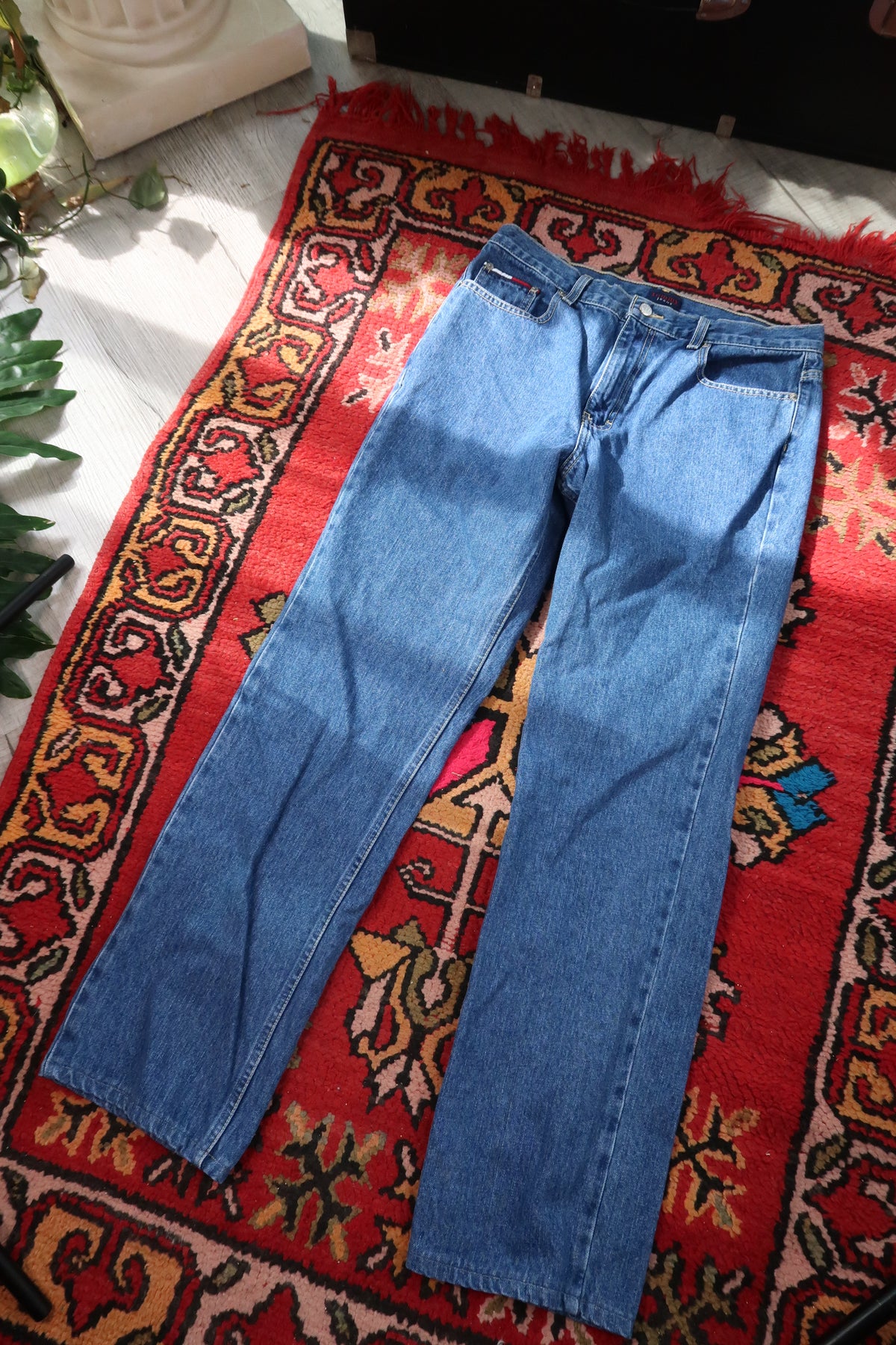 Vintage Tommy Hilfiger Classic Straight Leg Jeans - Elektra Vintage