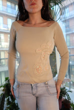 Load image into Gallery viewer, Vintage 2000s Beige Crochet Appliqué Long Sleeve
