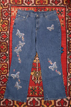 Load image into Gallery viewer, Vintage 2000s Rhinestone Butterfly Jeans
