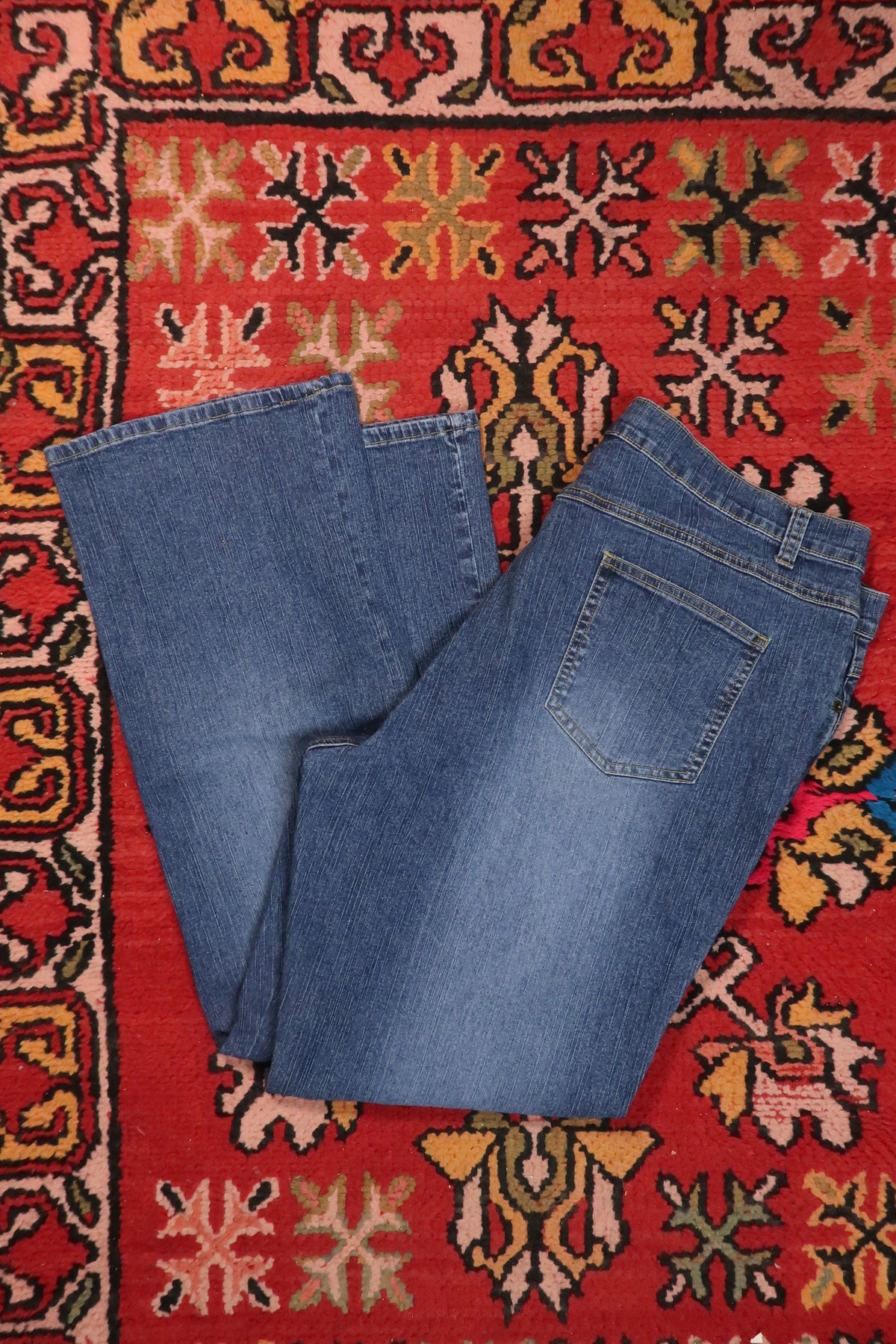 Vintage 2000s Embroidered “Beauty Shock” Jeans