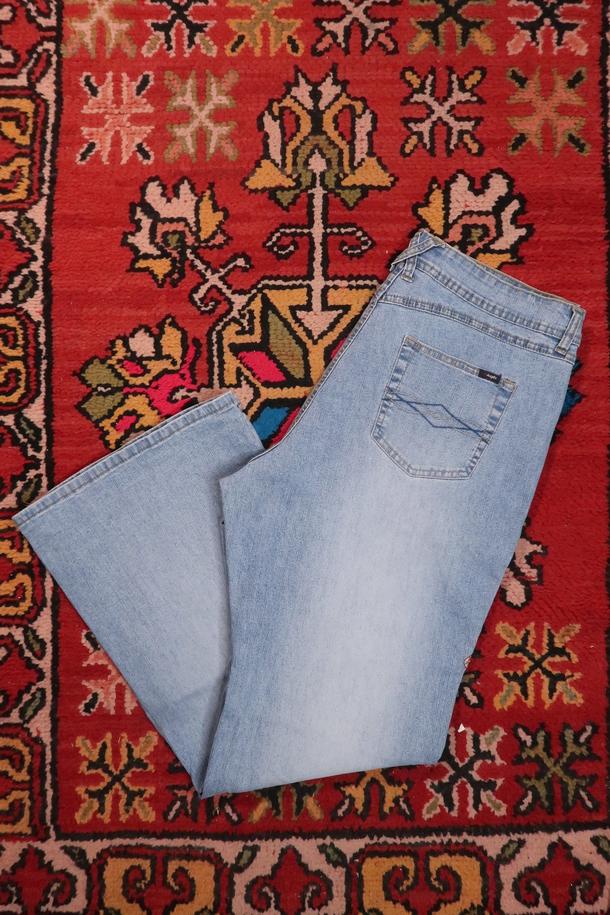 Vintage 2000s Rhinestone Butterfly Embroidered Jeans