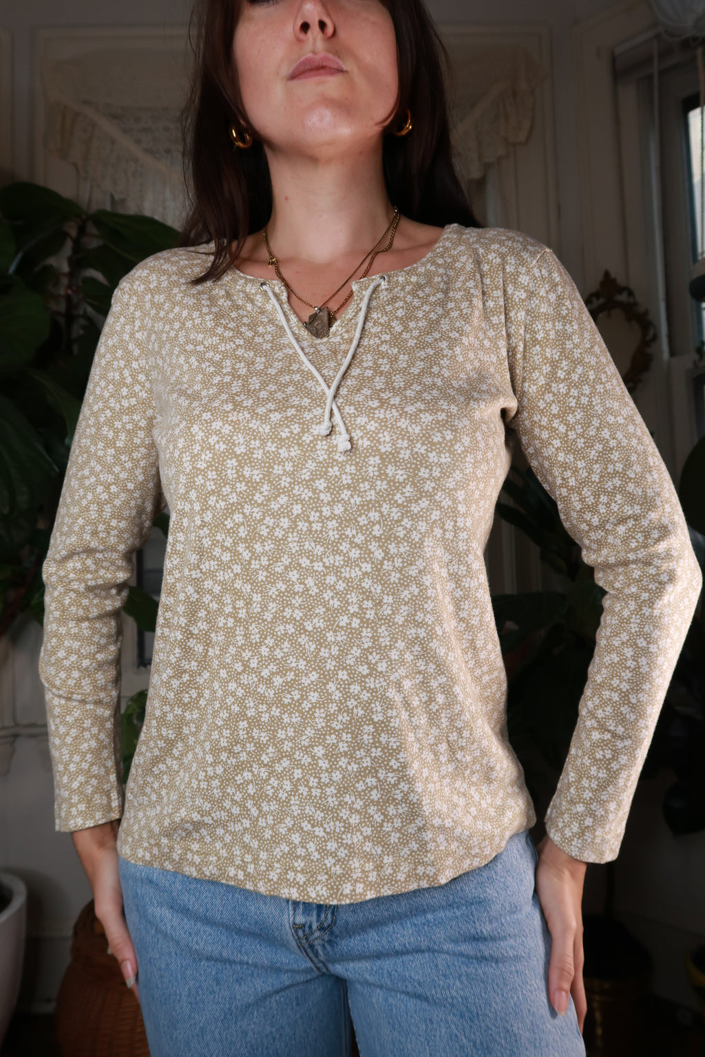 Vintage Gap Floral Lace-Up Long Sleeve Top
