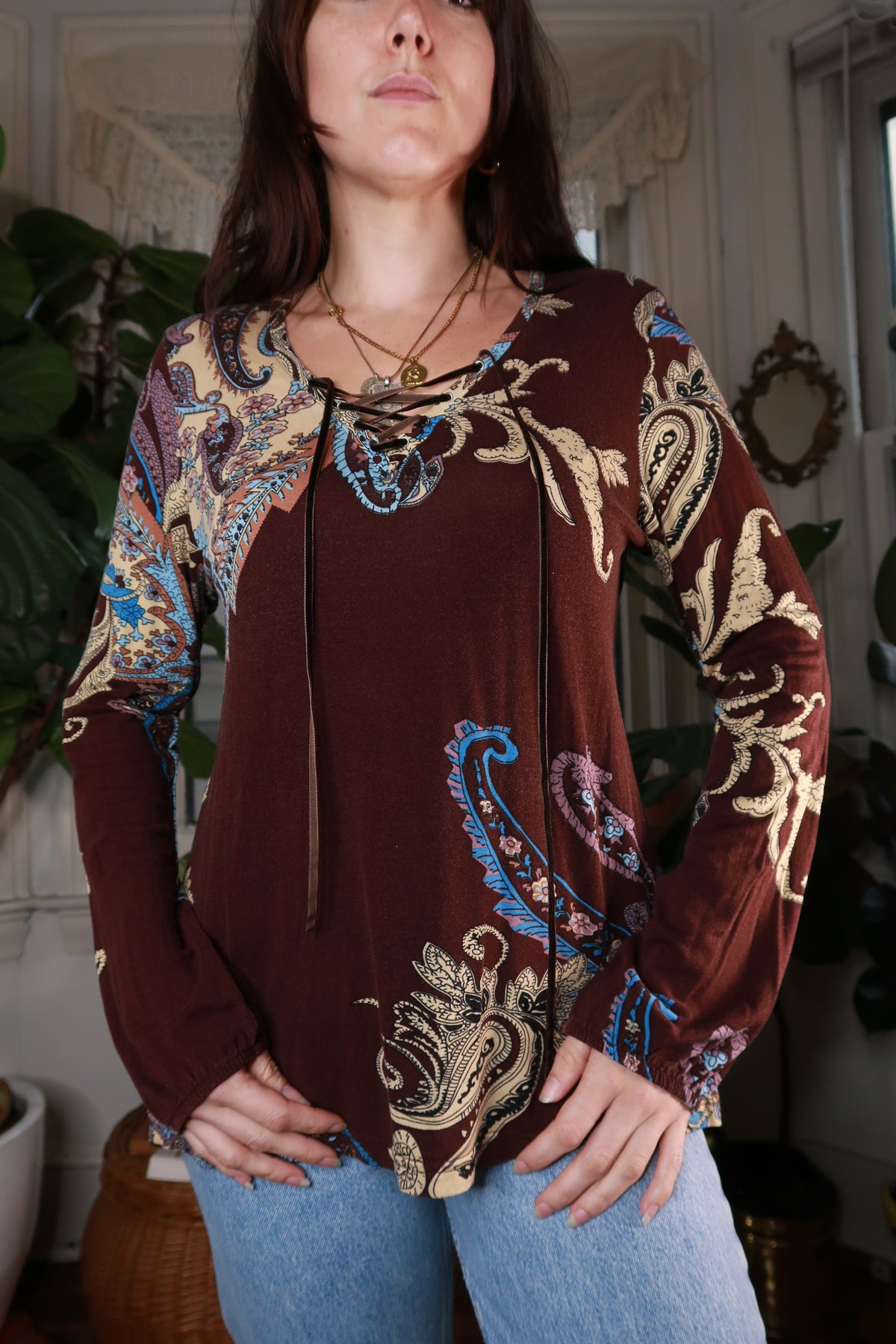 Women's vintage Y2K brown paisley lace-up top by Elektra Vintage, featuring a retro-inspired design and lace-up front detail.