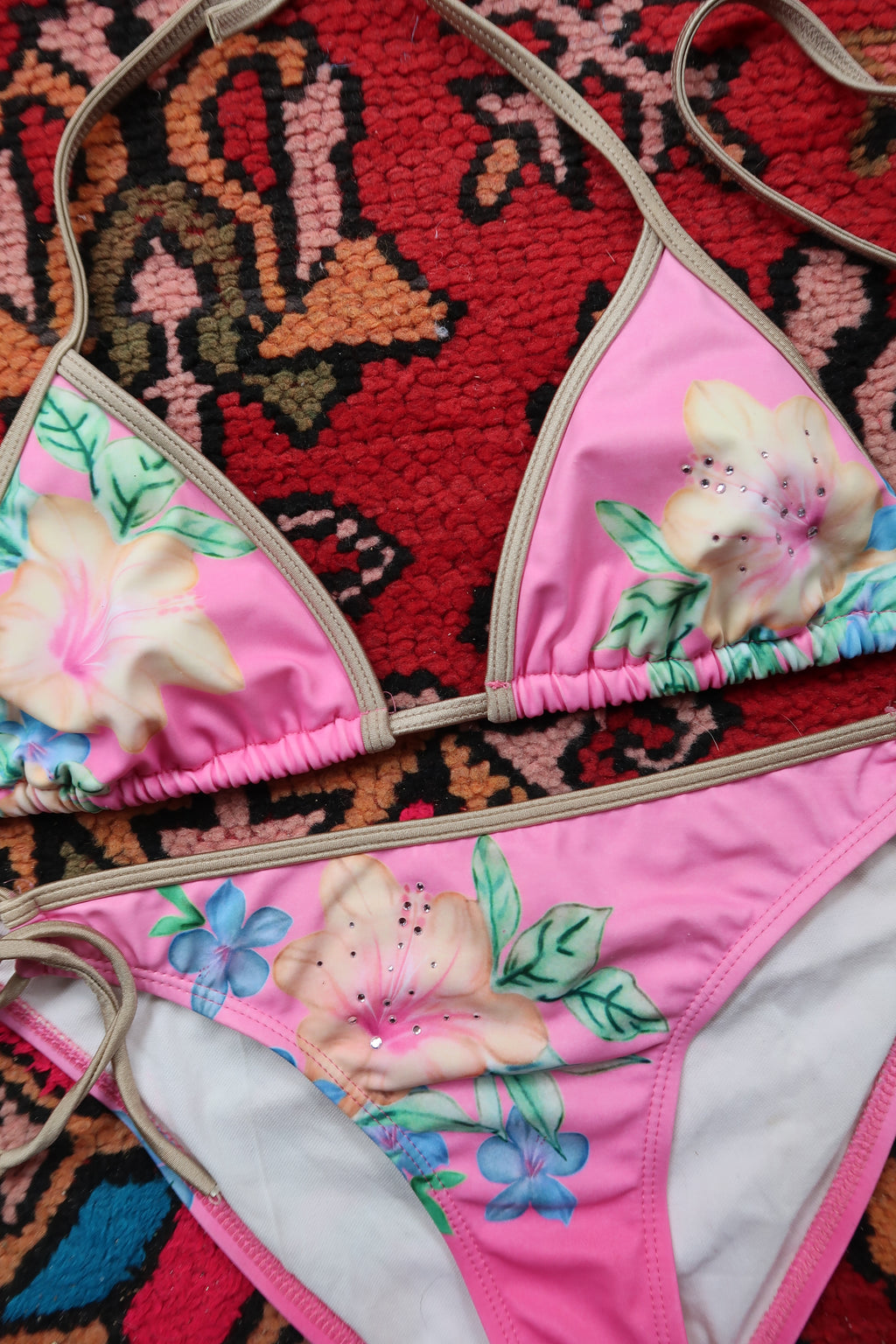 Vintage 2000s Guess Floral Bikini Set