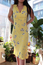 Load image into Gallery viewer, Yellow floral midi dress by Elektra Vintage featuring a Y2K bias cut slip style, perfect for vintage-inspired summer fashion.
