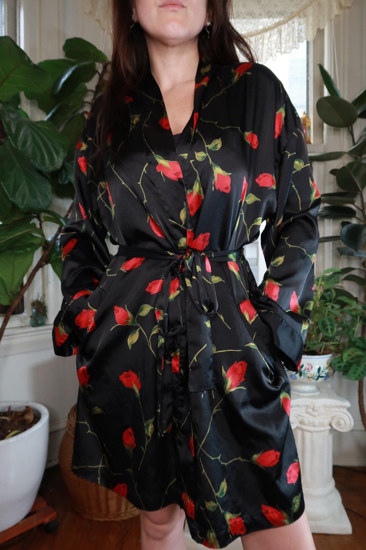 Vintage Y2K Victoria's Secret Black Red Rose Satin Robe