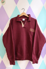 Load image into Gallery viewer, Vintage 1990s Martha’s Vineyard Sweatshirt
