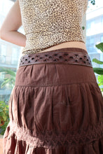 Load image into Gallery viewer, Vintage Brown Tooled Leather Belt
