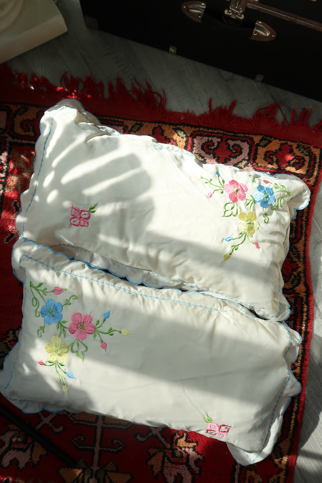 Vintage Embroidered Pillowcases with Scalloped Edges and Embroidered Floral Design - Elektra Vintage