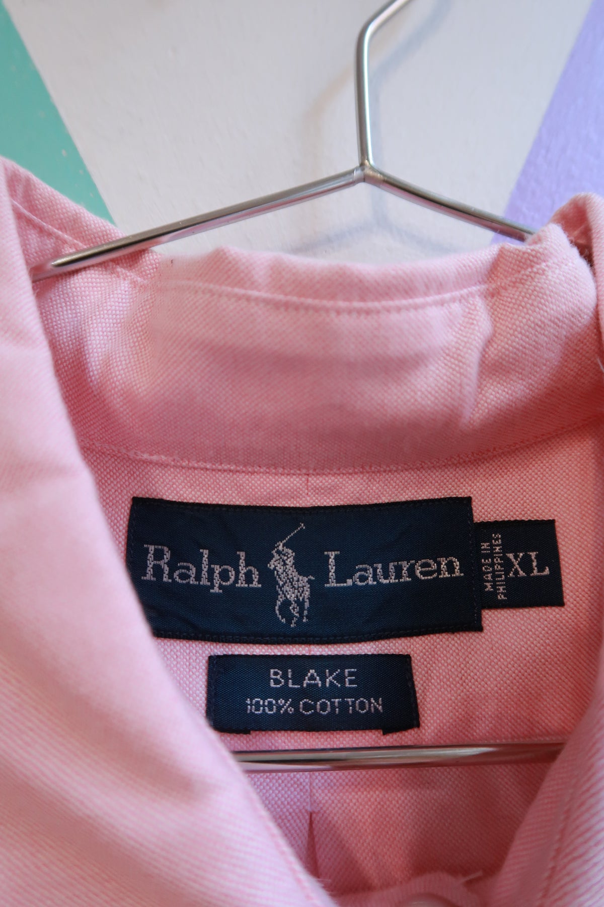 Elektra Vintage men's pink cotton button-down Oxford shirt with a classic collar and long sleeves, casual men's top for versatile style.