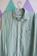 Load image into Gallery viewer, Elektra Vintage men's green and white striped button-up shirt with a classic collar and long sleeves.
