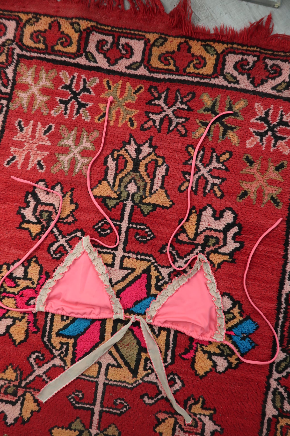 Vintage 2000s Victoria’s Secret Pink Triangle Bikini Top – Ruffle Trim Y2K Swim